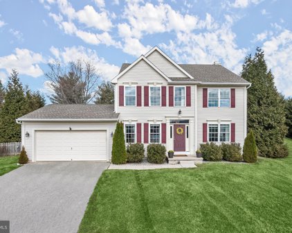 45 Glen Oak   Court, Westminster