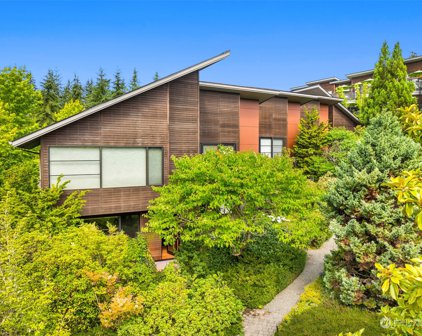 754 NE Vineyard Lane Unit #L105, Bainbridge Island