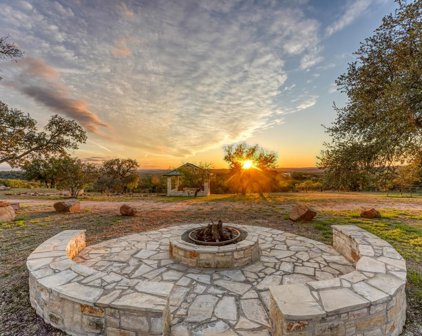 998 Watch Mountain Drive, Llano