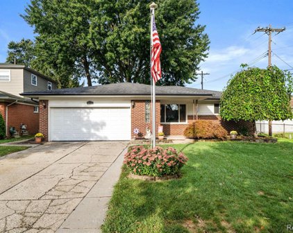 38157 PLAINVIEW, Sterling Heights
