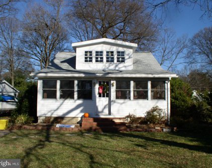 206 Linden Ave, Edgewater