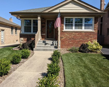 8047 N Wisner Street, Niles