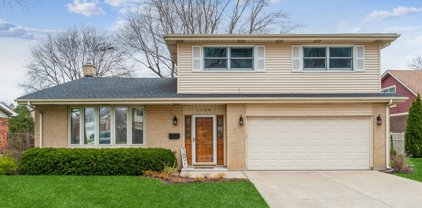 1508 E Waverly Drive, Arlington Heights