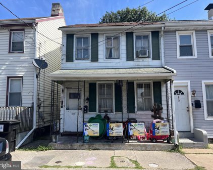211 S Second St, Columbia