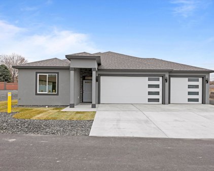 2055 Acadia Ct, West Richland