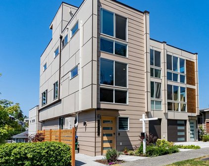5045 SW 38th Avenue Unit #C, Seattle