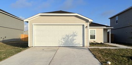 2858 Praline Ferry, San Antonio