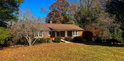 116 N Council Oaks  Street, Morganton