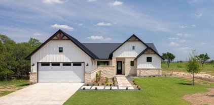 120 Roy Nichols Dr, Blanco