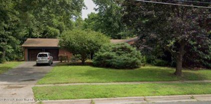 44 School Road W, Marlboro
