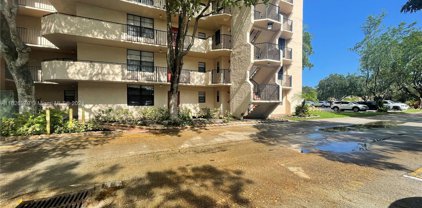 3550 Blue Lake Dr Unit #403, Pompano Beach