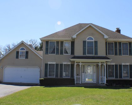 1005 Helen Drive, Algonquin