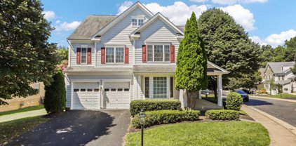 10605 Regent Park Ct, Fairfax