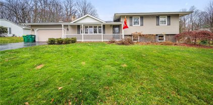 9944 Hoose Road, Mentor