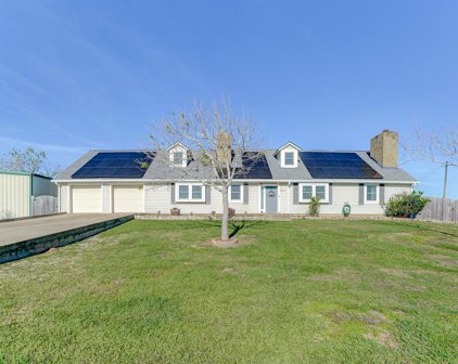 407 Chuckwagon Trail, Angleton