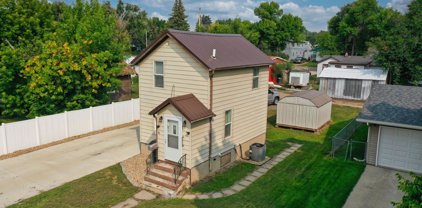714 W Broadway W, Williston
