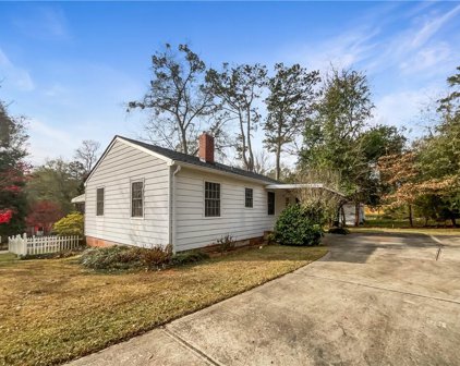 15 Meridian Drive, Newnan