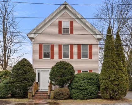 6 Elm St, Natick