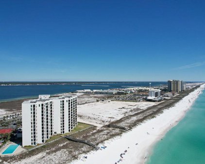 8271 Gulf Boulevard Unit #APT 602, Navarre