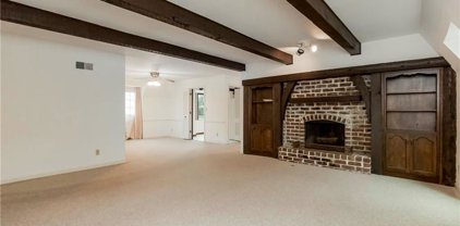 5736 Metcalf Court Court, Overland Park