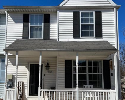 25754 Woodfield Rd, Damascus