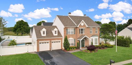 8 Syracuse Drive, Freehold