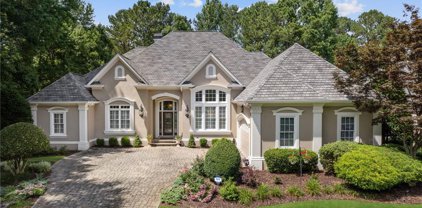 3174 Chipping Wood Court, Milton