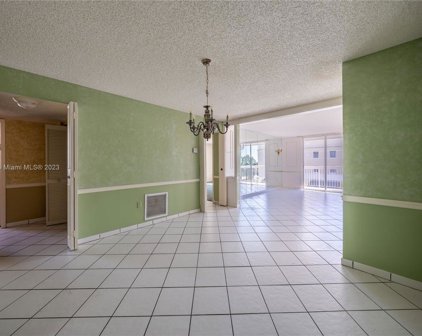 3600 Collins Ave Unit #303, Miami Beach