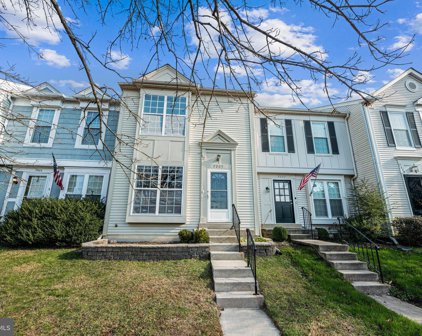 7205 Stover Dr, Alexandria