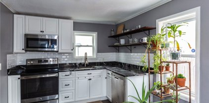 9 Wood Street, Pawtucket