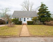 320 Halliard Avenue, Beachwood image