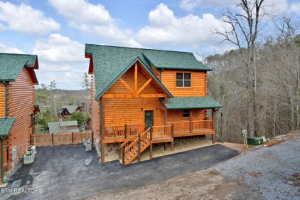 2311 Hollow Branch Way, Pigeon Forge