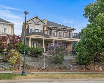 367 McCarren Avenue, Kelowna