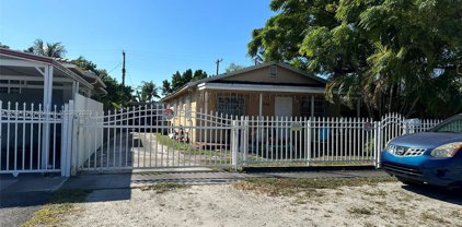 540 E 12th St, Hialeah