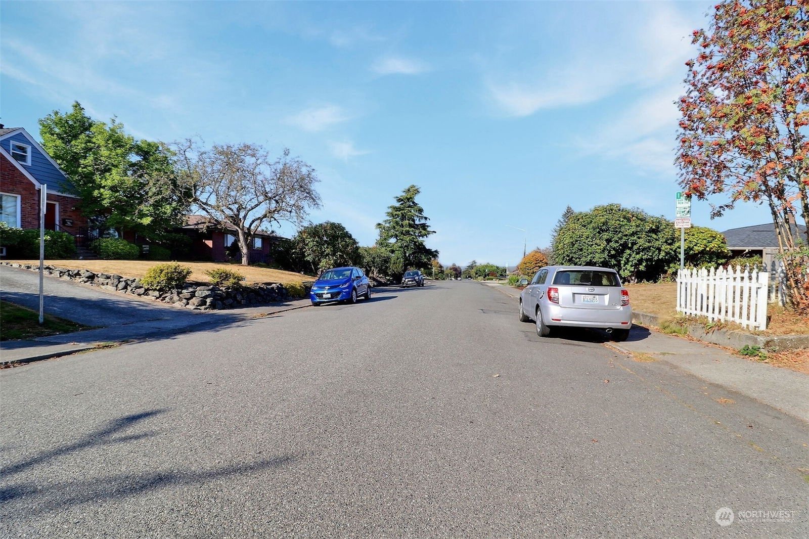 815 Hoyt Avenue, Everett MLS 2001776 Skyline Properties, Inc