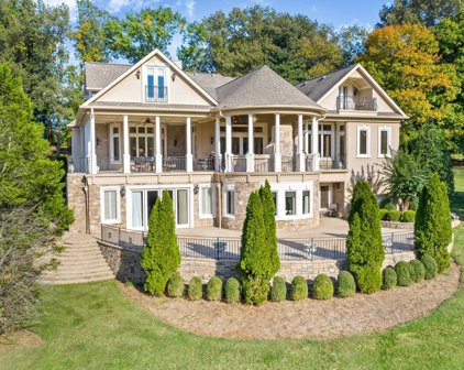 360 Fairway Dr, Clarksville