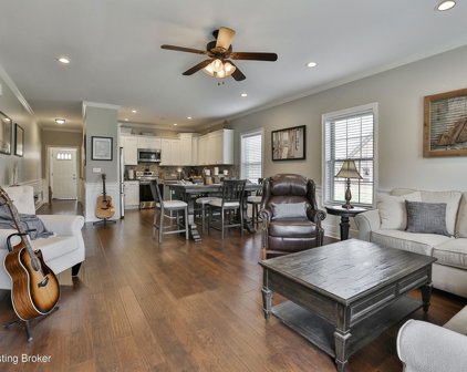 21 Pheasant Glen Dr, Shelbyville