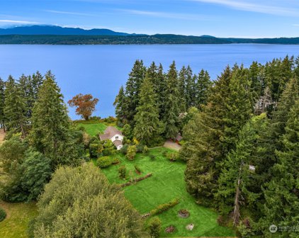 221 NE Oyster Point Drive, Poulsbo