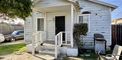11379 Azahar Street, Ventura