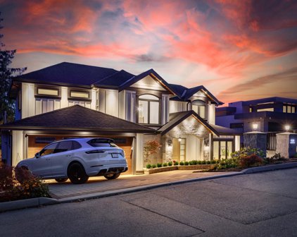 939 Forest Hills Drive, North Vancouver