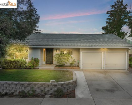 3130 View Dr, Antioch