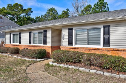 3740 Colonial Parkway, South Central 1 Virginia Beach