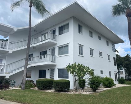 11201 80th Avenue Unit 201, Seminole