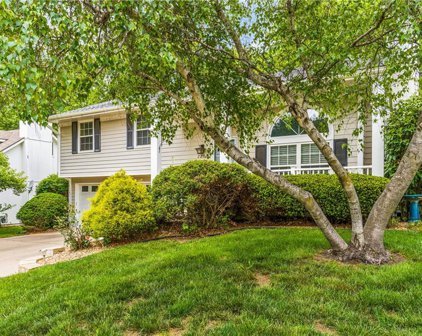 2204 NE Chipman Road, Lee's Summit