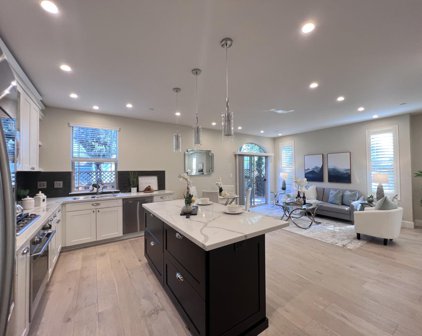 711 W Hacienda Avenue, Campbell