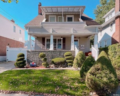 42-32 Clearview Expressway, Bayside