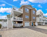 6 Carolina, Long Beach Township image