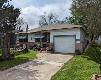 202 Edgar Avenue, La Marque