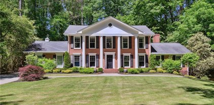 5690 Lake Forrest Drive, Sandy Springs