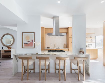 832  Palm Ave Unit 201, West Hollywood